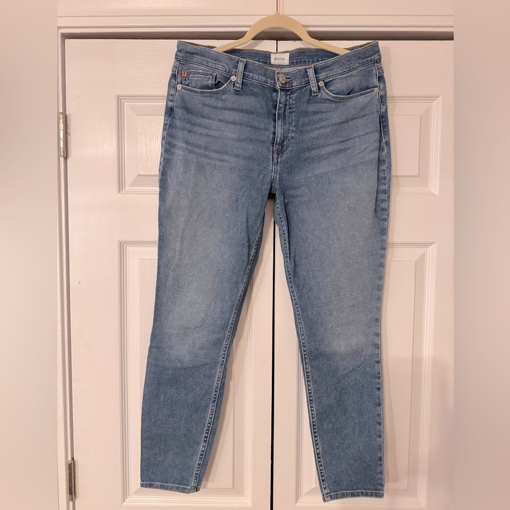 Hudson Natalie mid rise super skinny ankle jeans 
Size 32